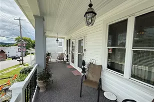 300 E Main St, Stoystown Boro, PA 15563 - Photo 2