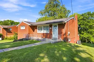 106 Norman Dr, Moon/Crescent Twp, PA 15108 - Photo 2