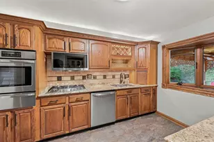 107 Joan Dr, Pittsburgh, PA 15209 - Photo 12