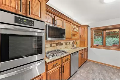 107 Joan Dr, Pittsburgh, PA 15209 - Photo 16