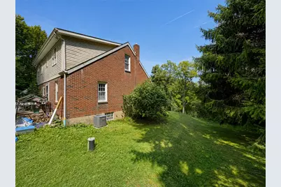 101 Sylvan St, Twp of But SW, PA 16045 - Photo 4