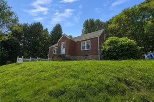 101 Sylvan St, Twp of But SW, PA 16045 - Photo 2