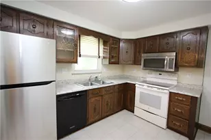 7111 Gayle Dr, Union Township, PA 15332 - Photo 4