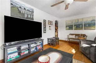 445 Little Creek Rd, Lancaster Township, PA 16037 - Photo 6