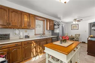445 Little Creek Rd, Lancaster Township, PA 16037 - Photo 8