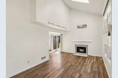 404 Chandler Place, Pittsburgh, PA 15212 - Photo 4