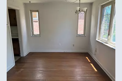 1911 Fairlawn St, Pittsburgh, PA 15221 - Photo 2