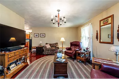 265 Iowa St, Hempfield Township, PA 15601 - Photo 10