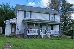133 Lucas Way, Mount Pleasant Township, PA 15666 - Photo 2