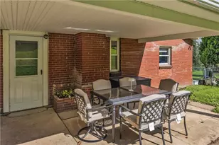28 Petermans Ln, Pittsburgh, PA 15235 - Photo 10