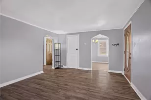 307 Outlook St, Pittsburgh, PA 15227 - Photo 8