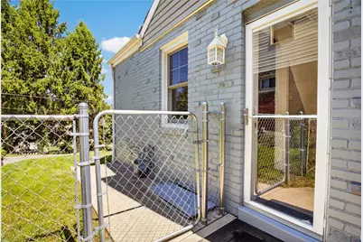 307 Outlook St, Pittsburgh, PA 15227 - Photo 16