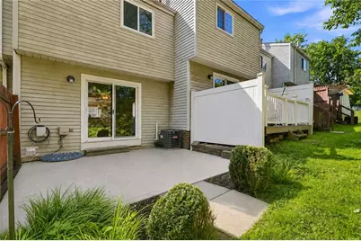 1017 Cottonwood Ct, Cranberry Township, PA 16066 - Photo 30
