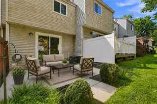 1017 Cottonwood Ct, Cranberry Township, PA 16066 - Photo 28