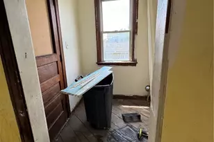 438 New York Ave, Rochester, PA 15074 - Photo 12