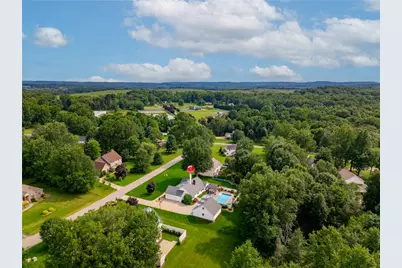 208 Arrowhead Dr, Slippery Rock, PA 16057 - Photo 6