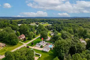 208 Arrowhead Dr, Slippery Rock, PA 16057 - Photo 6