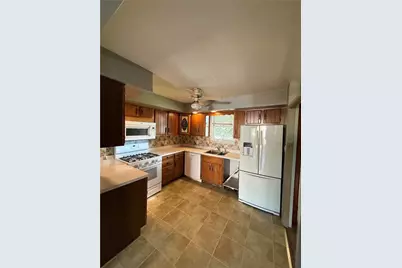 1700 Tyler St, Aliquippa, PA 15001 - Photo 12