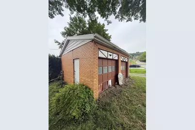 1700 Tyler St, Aliquippa, PA 15001 - Photo 6