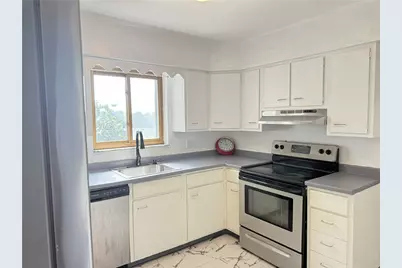 4526 Stilley Rd, Pittsburgh, PA 15227 - Photo 10