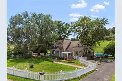 101 Beacon Light Rd, Sewickley Township, PA 15089 - Photo 2
