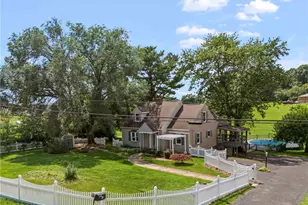 101 Beacon Light Rd, Sewickley Township, PA 15089 - Photo 2