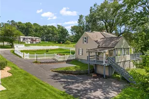 101 Beacon Light Rd, Sewickley Township, PA 15089 - Photo 6
