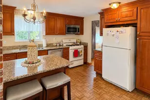 759 Crestwood Dr, North Huntingdon, PA 15642 - Photo 4
