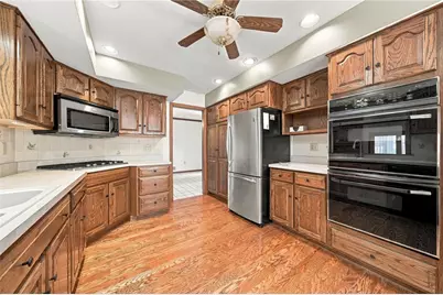 110 Chapel View Dr, Hempfield Township, PA 15601 - Photo 2