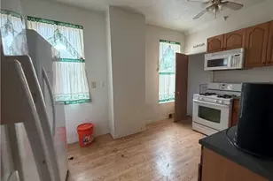 408 Ferree St, Coraopolis, PA 15108 - Photo 12