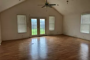 405 Eliza St, Connellsville, PA 15425 - Photo 2