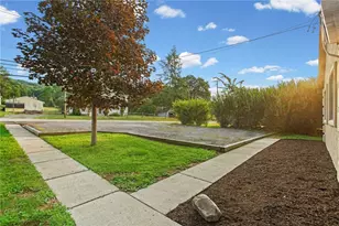 1737 Big Sewickley Creek Rd, Bell Acres, PA 15143 - Photo 6