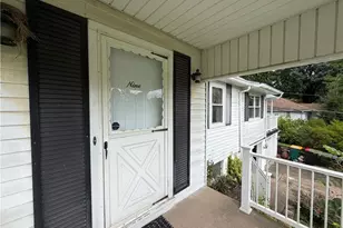 9 Cherokee Dr, Robinson Twp, PA 15205 - Photo 4