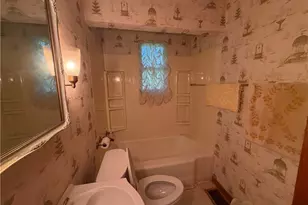 9 Cherokee Dr, Robinson Twp, PA 15205 - Photo 10