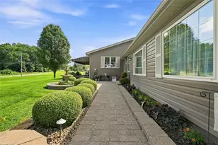 929 Old Pulaski Rd, Neshannock Township, PA 16105 - Photo 6