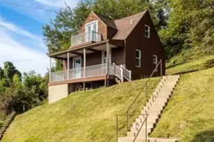2133 E Beckert Ave, Pittsburgh, PA 15212 - Photo 2