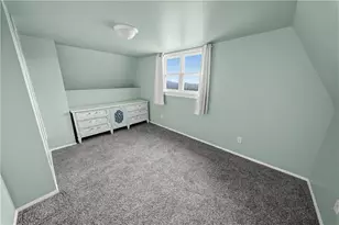 217 Martsolf Ave, Pittsburgh, PA 15229 - Photo 16