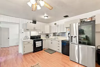 1000 Clarksville Rd, Hermitage, PA 16148 - Photo 6