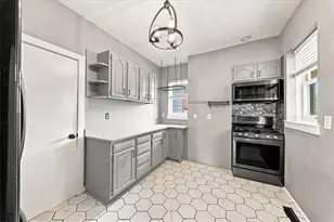 302 Jefferson St, Rochester, PA 15074 - Photo 14