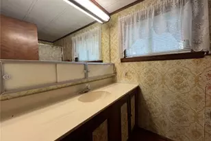 198 Keystone St, North Union Township, PA 15401 - Photo 10