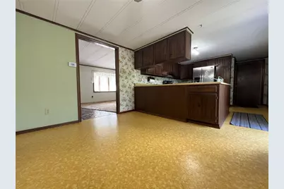 198 Keystone St, North Union Township, PA 15401 - Photo 6