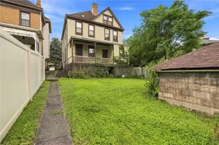 411 E 9th Ave, Homestead, PA 15120 - Photo 34