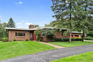 2273 Gray Ridge Rd, Hampton, PA 15101 - Photo 2