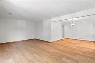 41 Glenmore Ave, Pittsburgh, PA 15229 - Photo 22