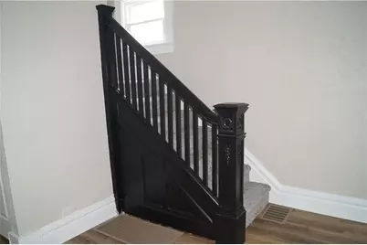 9 E Gaskill Ave, Jeannette, PA 15644 - Photo 6