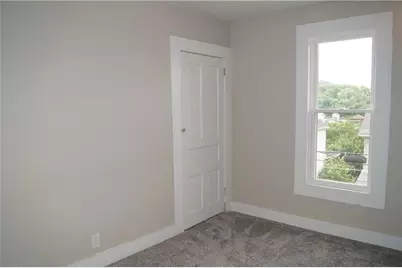 9 E Gaskill Ave, Jeannette, PA 15644 - Photo 16