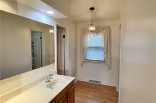 16 Windsor Ct, Scott Township, PA 15220 - Photo 28
