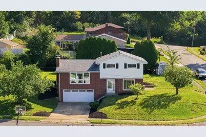 1106 Fairlane Dr, Hopewell Township, PA 15001 - Photo 30