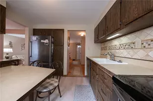 105 Viennese Dr, Pittsburgh, PA 15209 - Photo 14