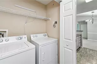 4205 Lenox Oval, Ross Twp, PA 15237 - Photo 14